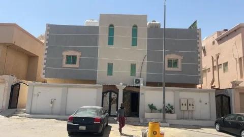 للبيع عمارة سكينة في حي الزهرة