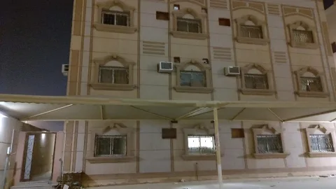 للبيع عمارة سكنية في حي صويدرة